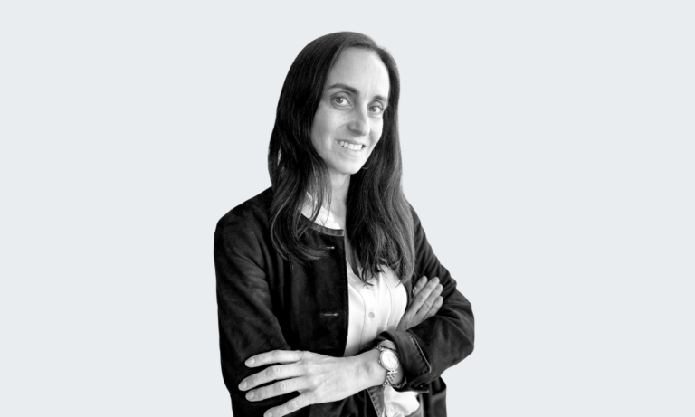 María Paz Carrasco S., Associate Director
